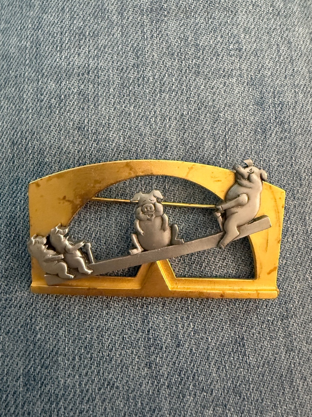 Jonette Vintage Brooch Pigs on Articulated See Saw - Picture 3 of 5